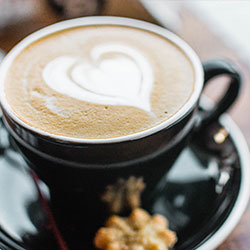 开云关注的VAR介入前后的那一刻之后，比赛节奏明显被打乱